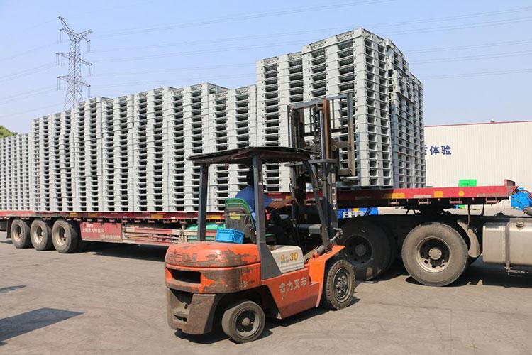 綠色環(huán)保的塑料托盤(pán)了解一下！