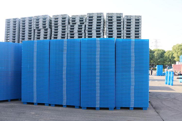 如何選擇適配物流場(chǎng)景的塑料托盤(pán)？