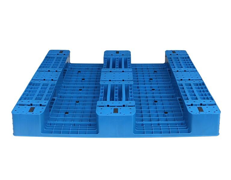 1350網(wǎng)格川字塑料托盤-16.2cm