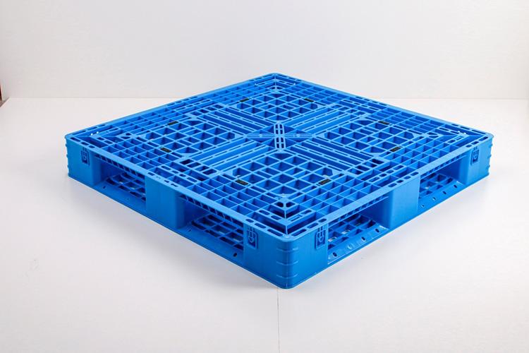 定制化服務(wù):從標(biāo)準(zhǔn)產(chǎn)品到場(chǎng)景化解決方案 定制化服務(wù):從標(biāo)準(zhǔn)產(chǎn)品到場(chǎng)景化解決方案