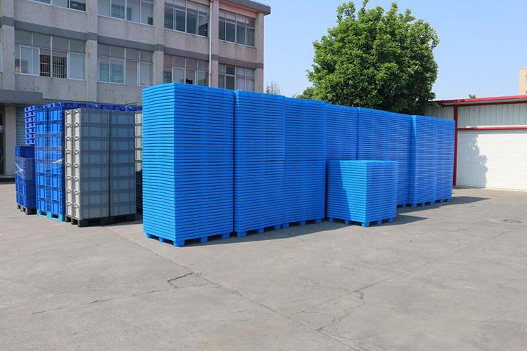 物流行業(yè)通用的標準化塑料托盤類型解析 物流行業(yè)通用的標準化塑料托盤類型解析